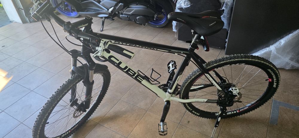 Cube attention  mtb zrobil 300km M-L rower górski