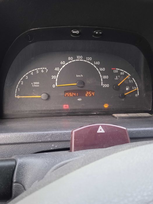 Mercedes Benz Vito 108