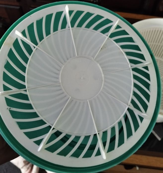 Tupperware Salad Spinner473261667244451842