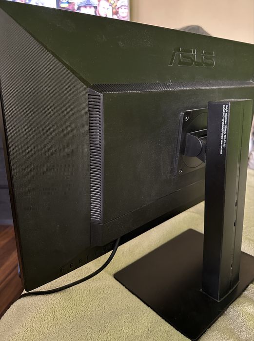 Monitor Asus 28 cali