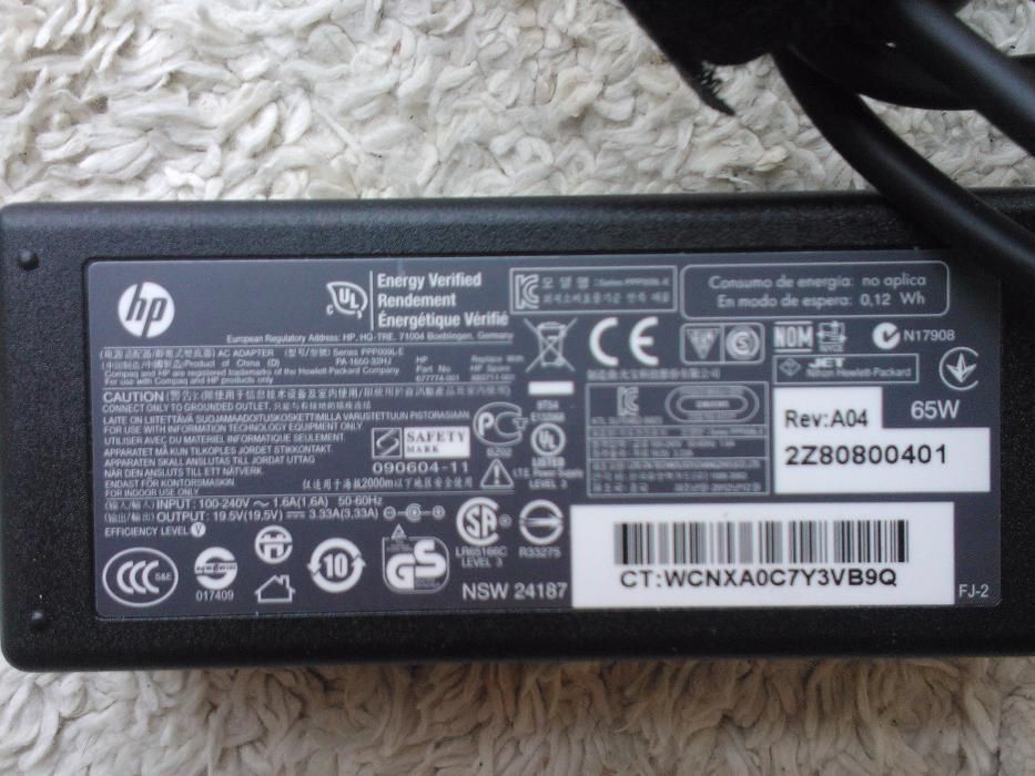 Sprzedam używany sprawny 100%  Oryginalny HP AC adapter