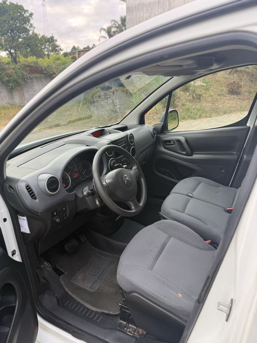 Citroen berlingo 1.6 hdi automática 3 lugares