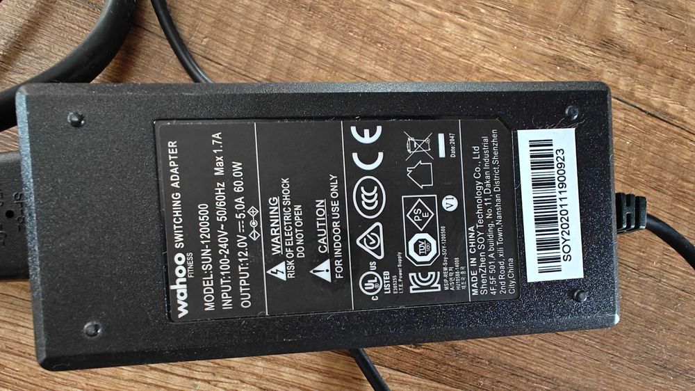 Trenażer Wahoo KICKR Smart Trainer v5 praktycznie nowy