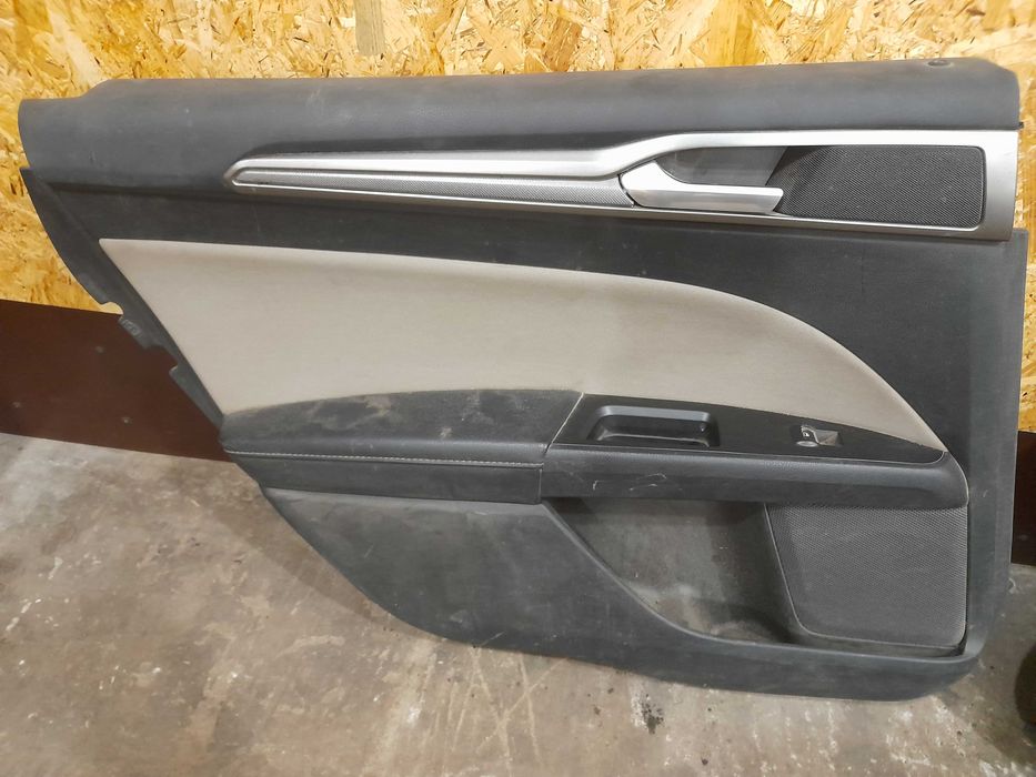 Обшивка двери карта FORD FUSION, MONDEO MK5 серебро