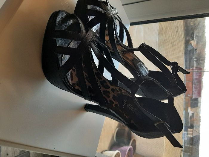 Czarne buty na wysokim obcasie r. 37