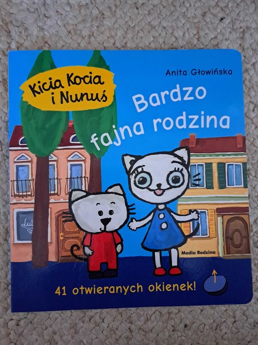 Kicia kocia i Nunuś bardzo fajna rodzina 41 otwieranych okienek twarda