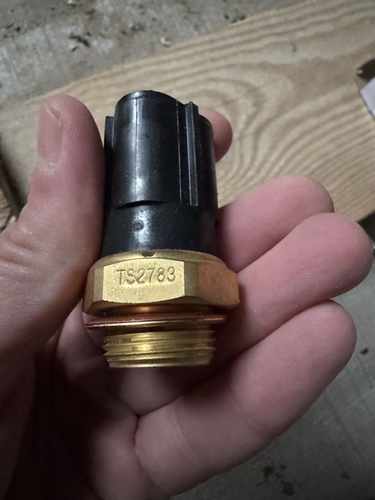 Датчик включення вентилятора авто SEAT IBIZA 6L