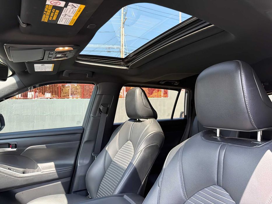 Toyota Highlander      2021