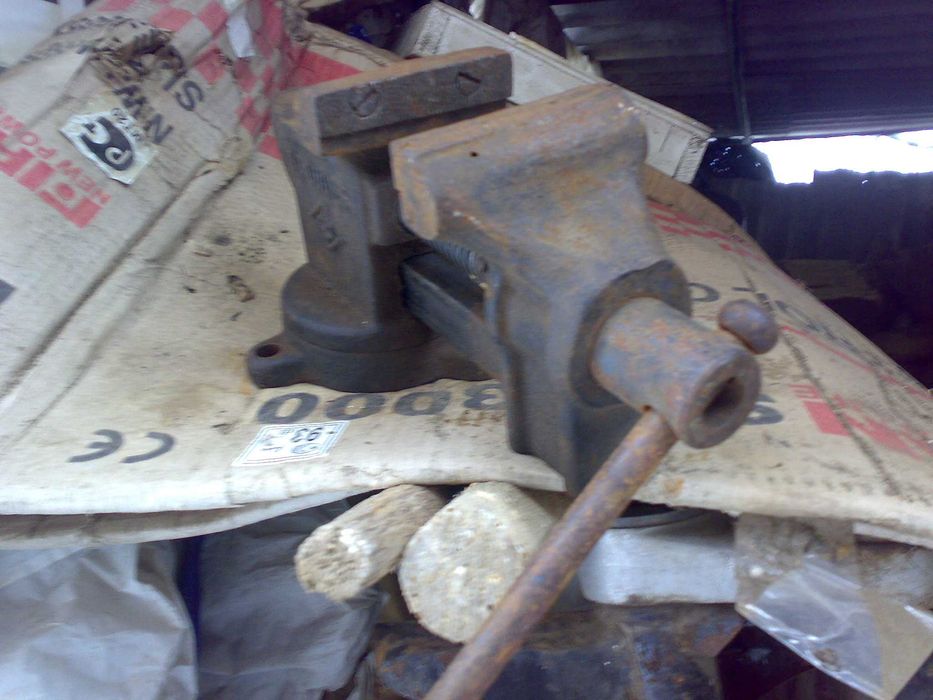 Школьные тиски 80 мм .Ленинград