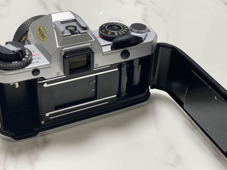 YASHICA FX-D QUARTZ aparat analogowy stan bardzo dobry
