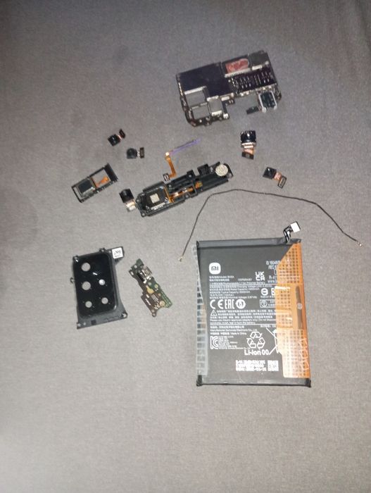 Запчастини з телефону