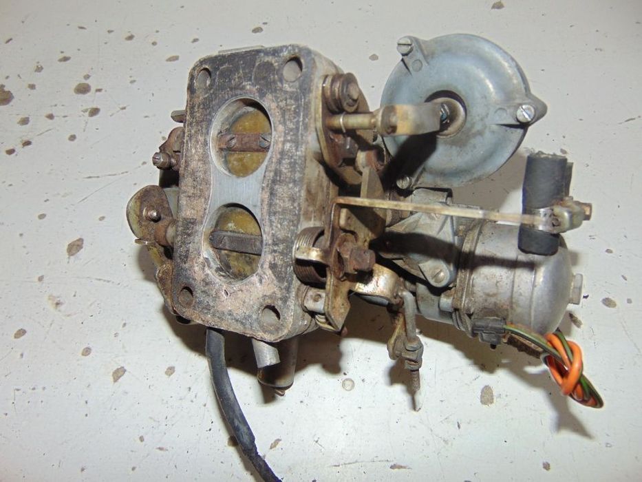 Bmw e30 1modelo carburador solex " usado em bom estado
