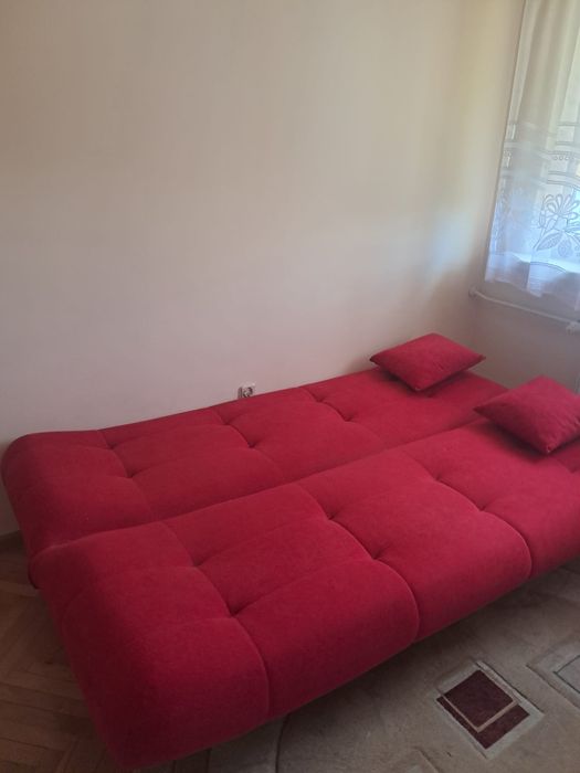 Kanapa czerwona rozkładana