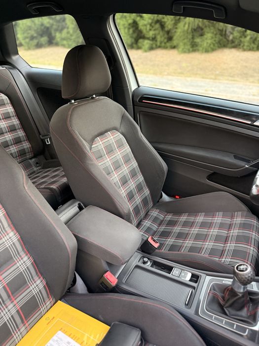 Golf gti MK7 230 cv