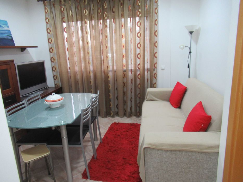 T1 Kitchenette Remodelado e Mobilado Miratejo