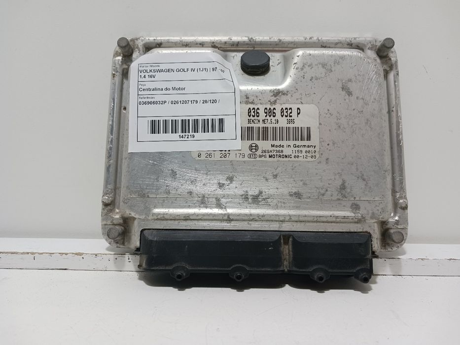 Centralina motor / ECU VOLKSWAGEN Golf IV (1J1)