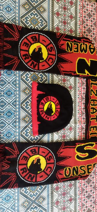 Шапка і шарф хокейного клуба