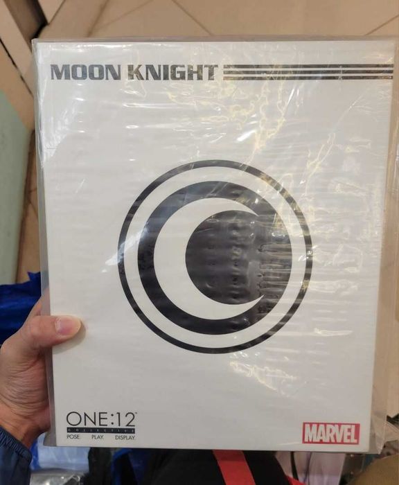 Figura Mezco 1/12 Moon Knight