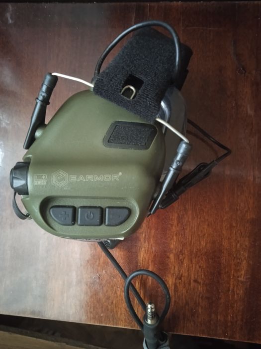 Продам,або обміняю бінокль,каліматор, навушники, ціна за все 6000 грив