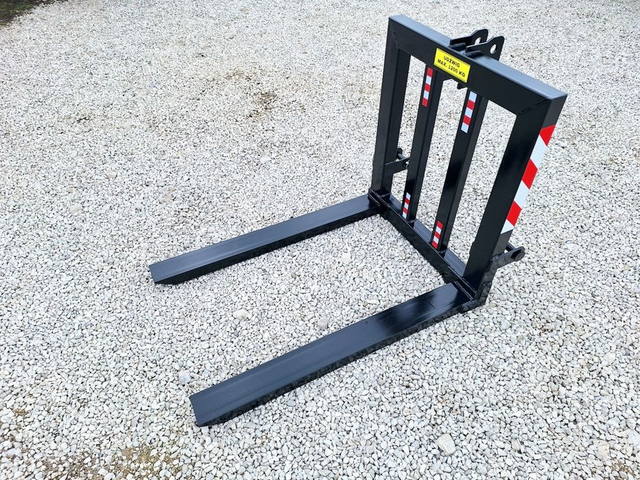 Paleciak na tylni tuz, widły do palet, widlak, paleciak