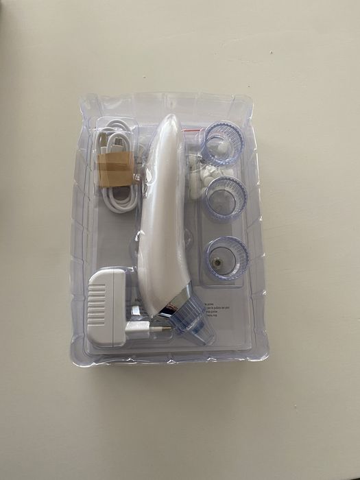 Máquina de limpeza facial