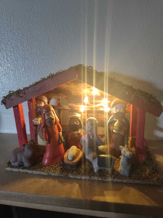 Presépio completo com guta e luz a pilhas