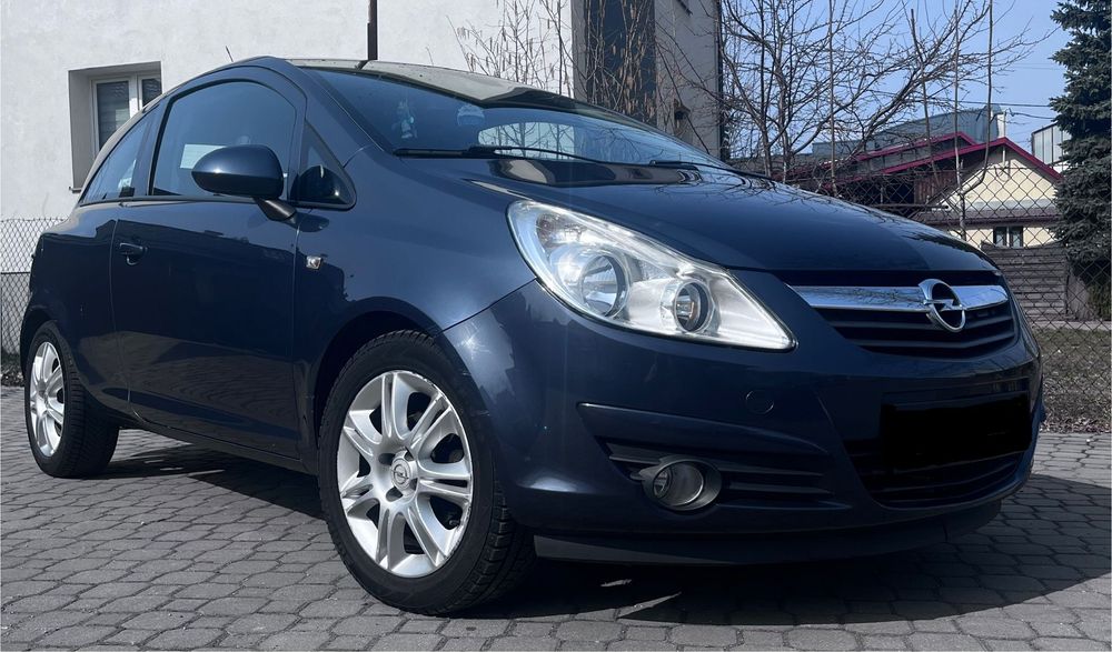 Opel Corsa Opel Corsa Cosmo 1.4 16 v 100 km 2010 rok