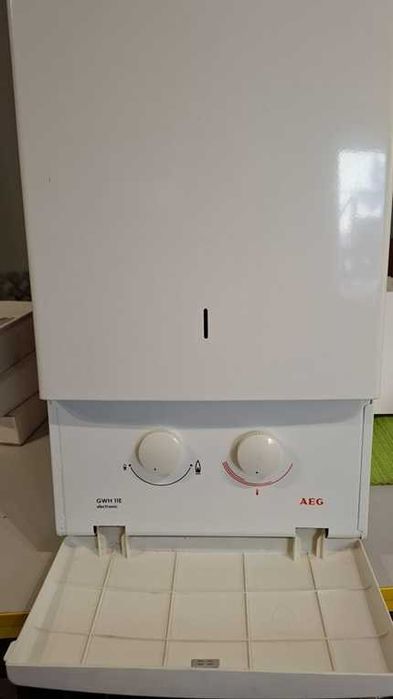 Podgrzewacz gazowy (wiszący) AEG na gaz ziemny typ GWH 11E elektronik NOWY