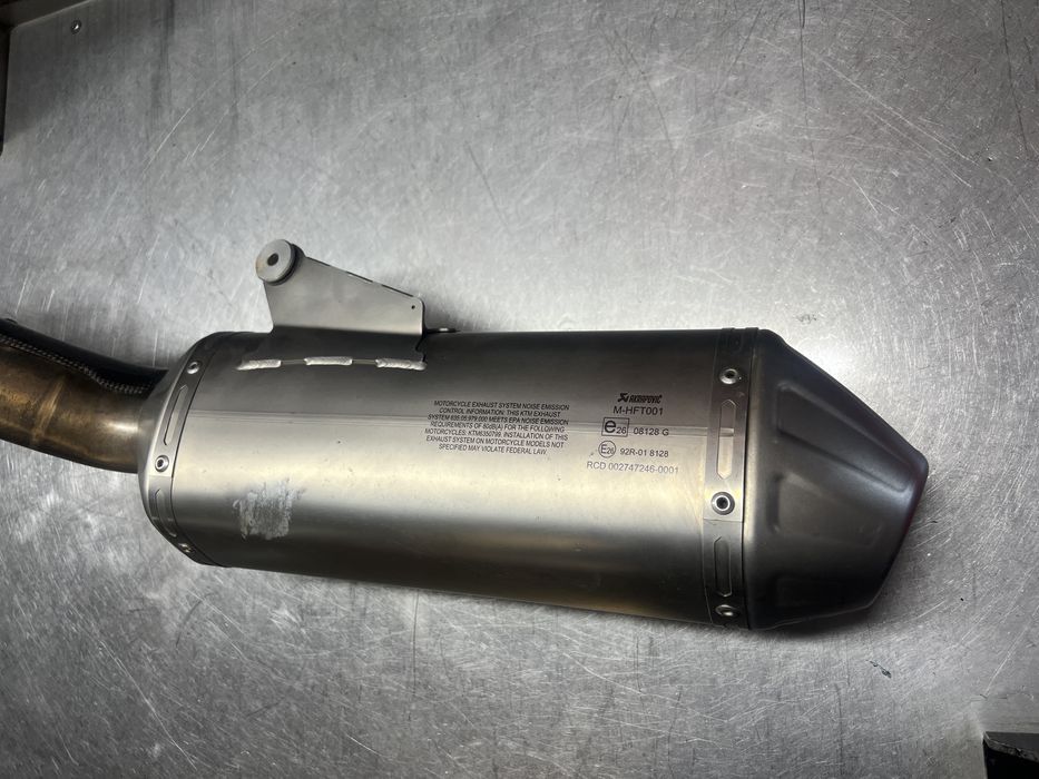 Ktm 890 790 adventure r akrapovic wydech koncowka slip on