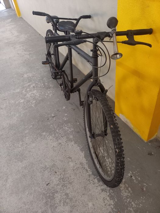 Bicicleta dupla com pouco uso