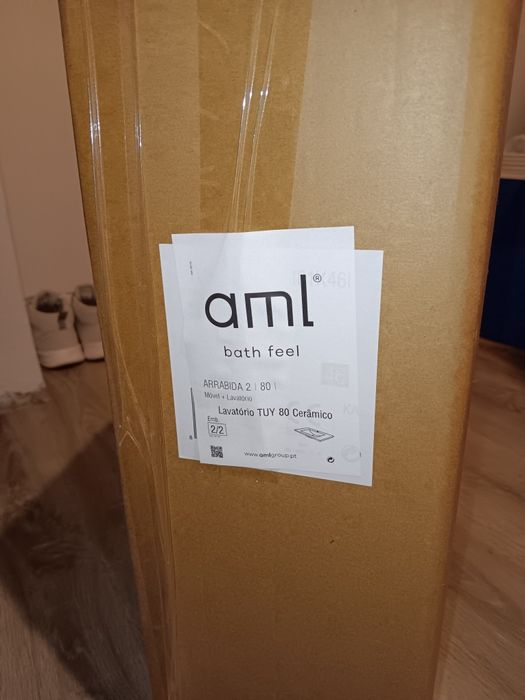 Apenas Lavatorio para wc TUY 80cm "Não tem movel"