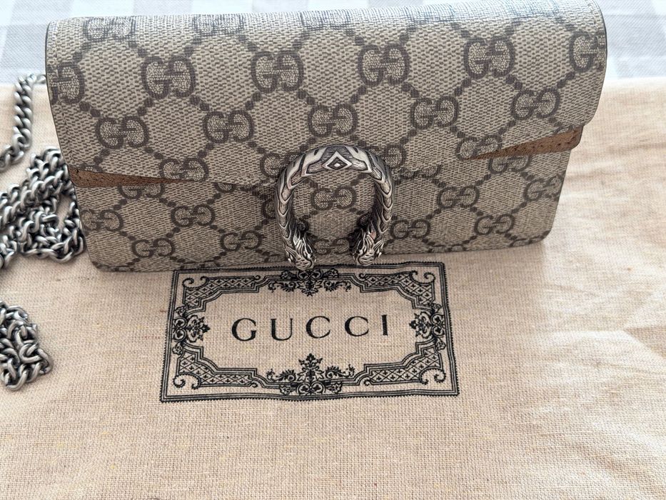 Bolsa Gucci com bag e lenço