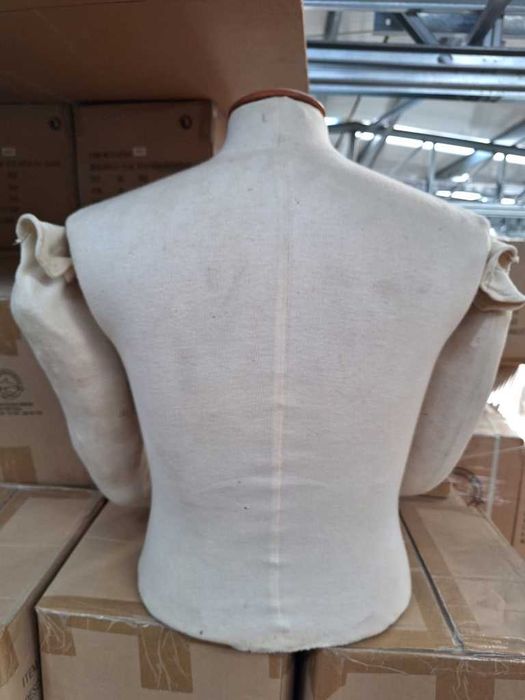 Bustos para exposição de roupa