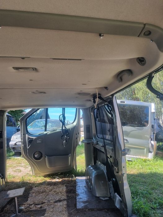 потолок  стеля Renault  Trafic Рено трафік  2.0  1.9  2.5