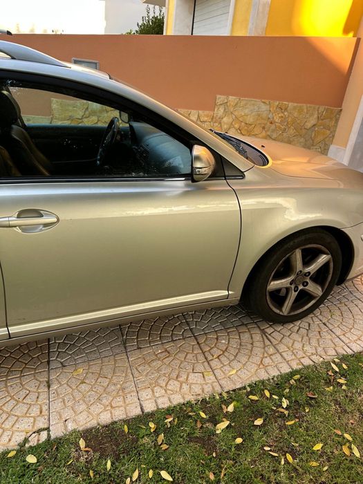 Toyota Avensis 2.2 diesel
