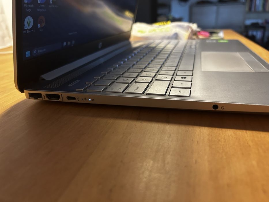 HP 15-inch Laptop with i7 Processor in Very Good Condition64283904791937122