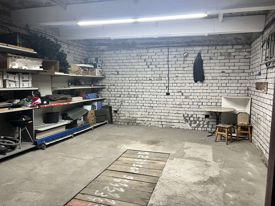 Продам гараж на Фрунзенском,Ломівський