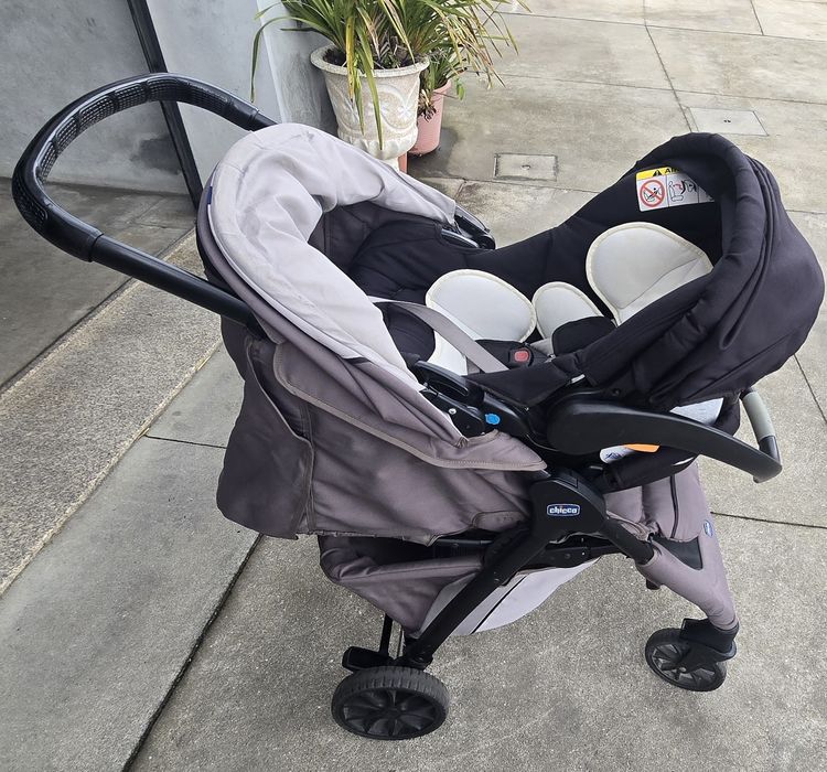 Carrinho de bebe e babycoque da chicco