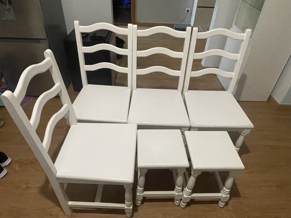 Conjunto de mesa de mármore com cadeiras