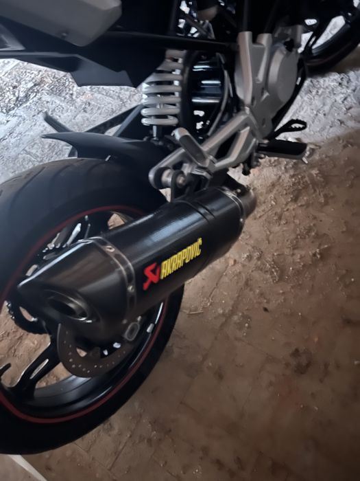 Escape BMW 310 Akrapovic