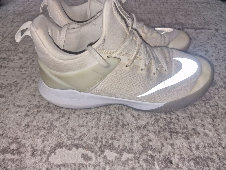 Nike  zoom  shift