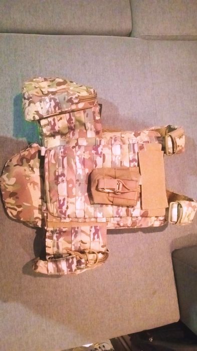 Vendo ak74 Airsoft + colete com 7 magazine