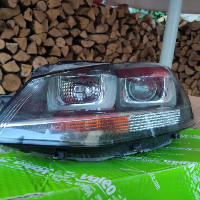 Продам фару левую W golf 7