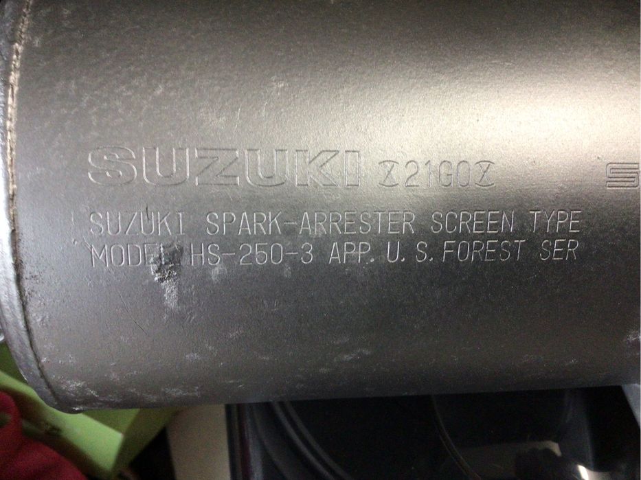 Panela de mota em bom estado  ver outras fotos SUZUKI