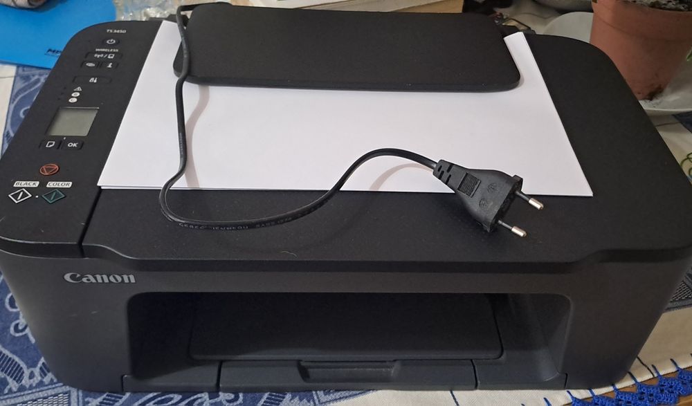 Impressora com pouco uso, por ocupar espaço