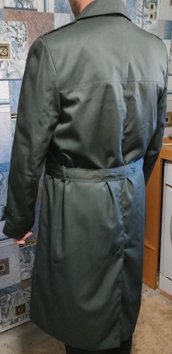 Шинель, военные плащи и гражданские