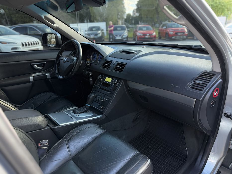 VOLVO XC90 2011 року, 2.4 дизель, автомат, повний привід, 7 місць