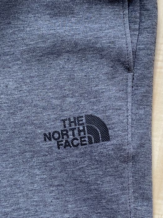 Spodnie Dresowe The North Face L
