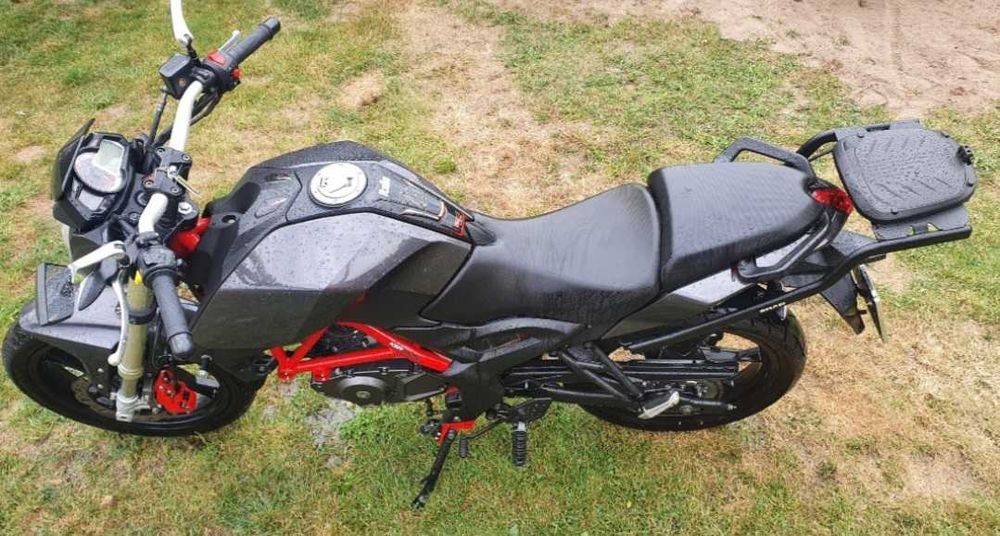 Motocykl KSR Moto GRS 125.