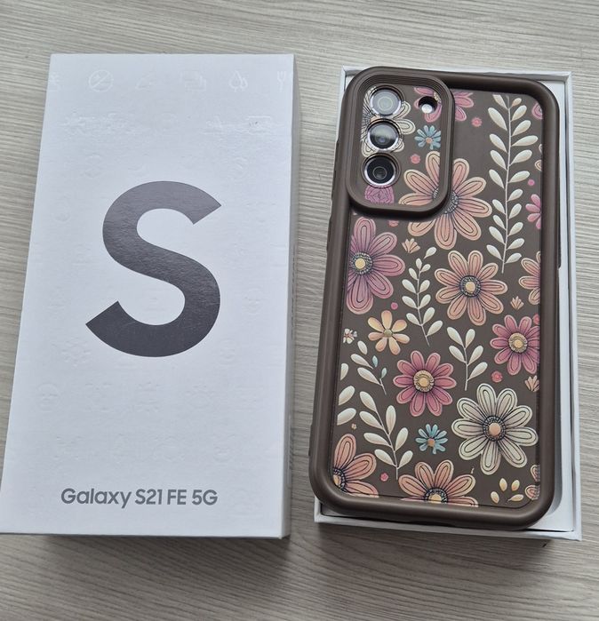 Samsung Galaxy S21 FE 5G 128GB graphite + smart watch Huawei GT3 42mm